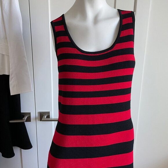Carmen Marc Valvo Slvless Ribbed Rayon Nylon Knit Striped Dress Red Black Sz M - Picture 3 of 11